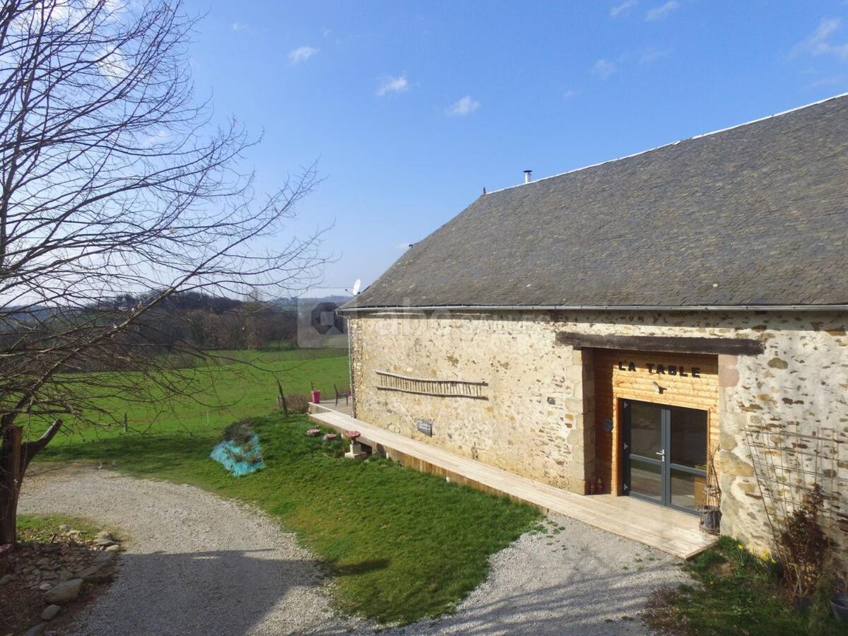 Domaine De La Clauzade Bed & Breakfast Saint-Germain-les-Vergnes Exterior photo
